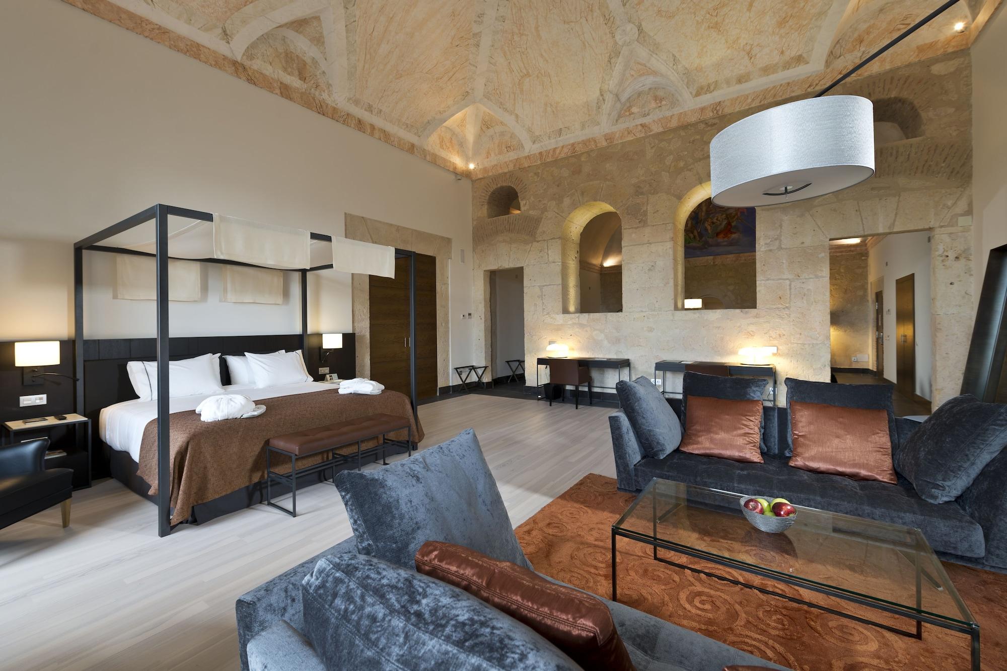 Aurea Convento Capuchinos By Eurostars Hotel Company Segovia Kültér fotó A suite at the Hotel Palazzo Monfero